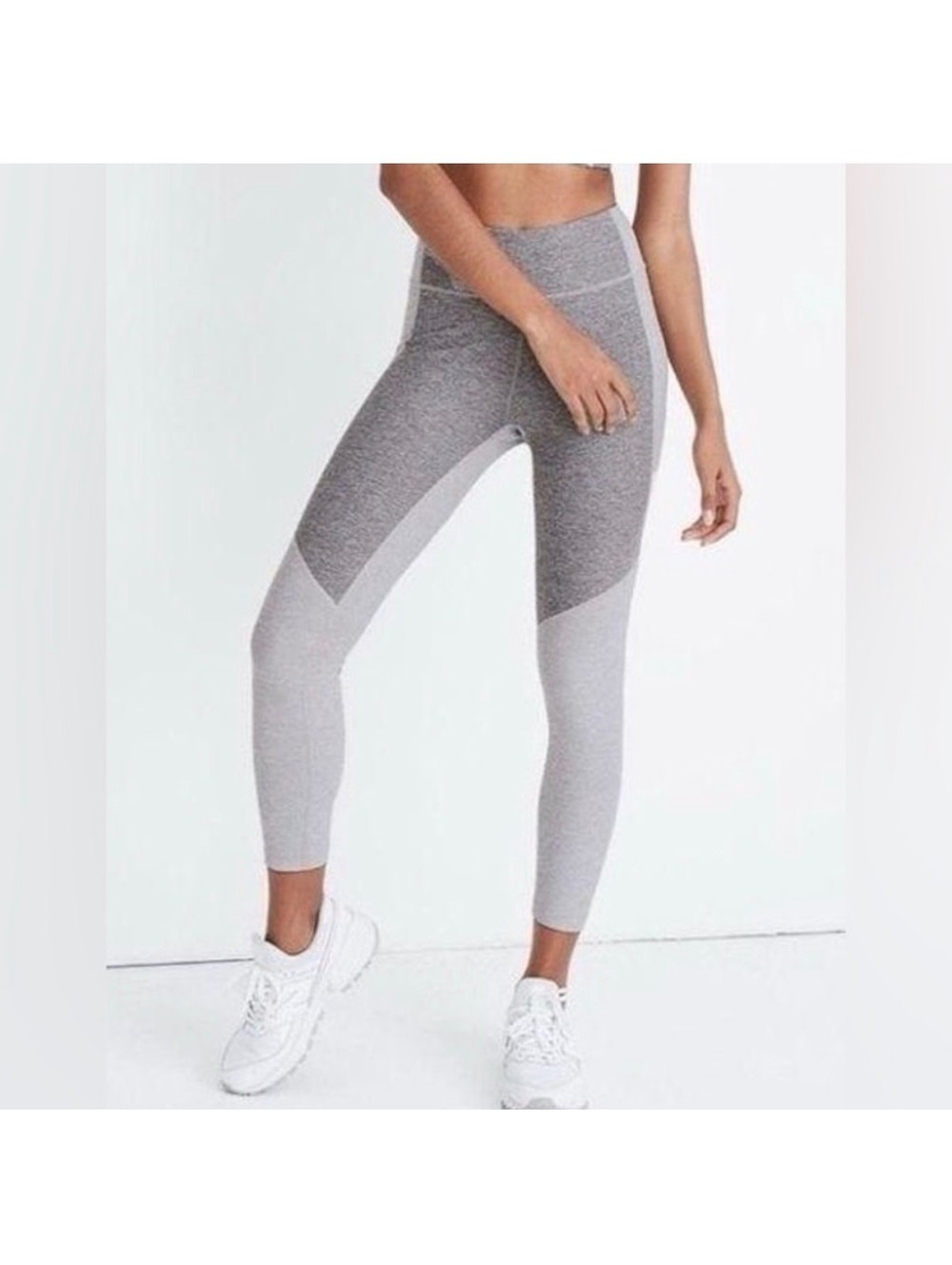 Outdoor Voices Women's Two Tone 7/8 Legging Textured Compression Ash Gray Small